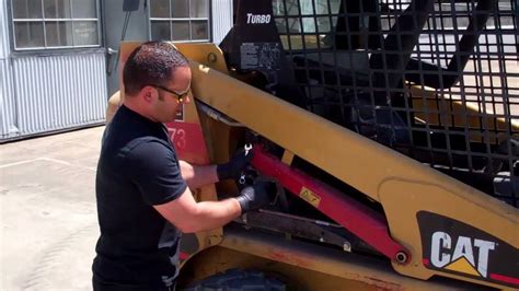 can't get arms to raise up on my CAT skid steer 